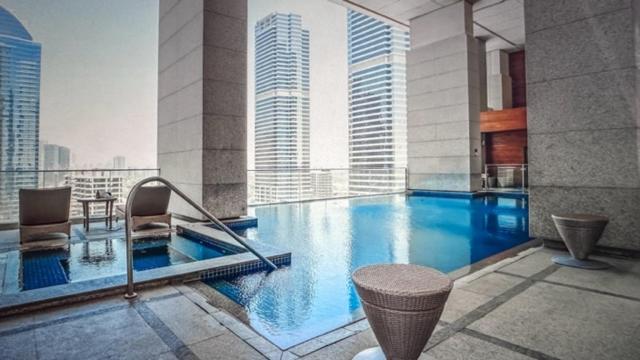 Bonnington Jumeraih Lakes Towers , Jlt Cluster J , Дубай Экстерьер фото